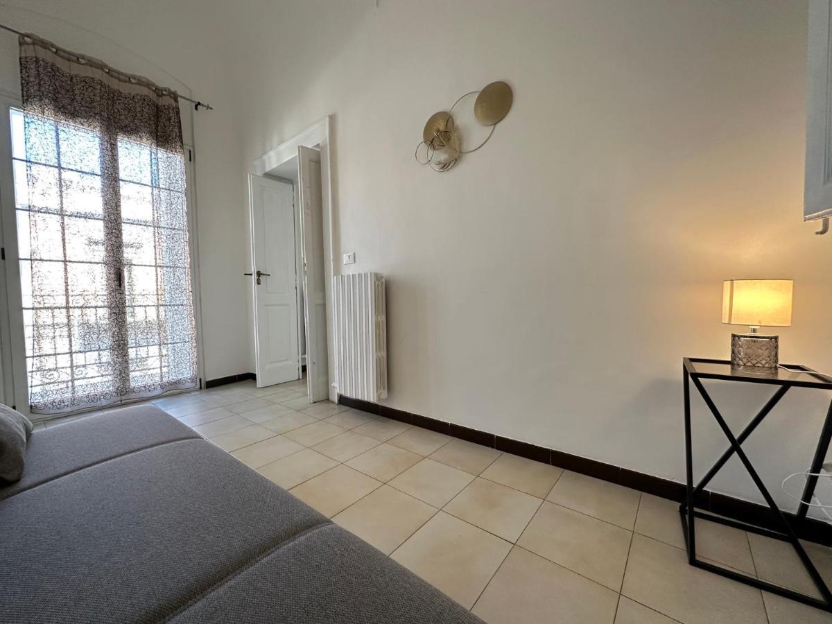 Cconforthotels Appartamento Crispi Bari Luaran gambar