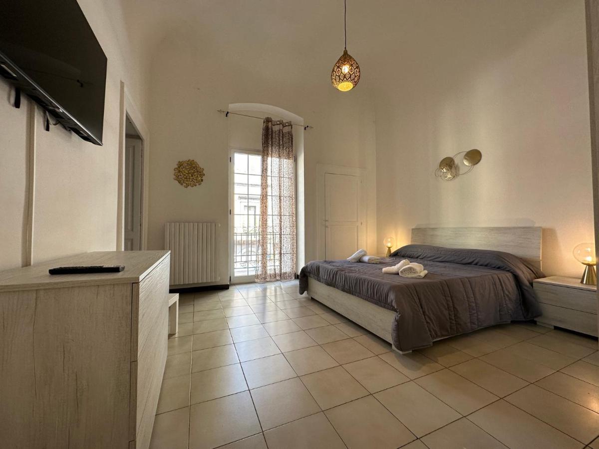Cconforthotels Appartamento Crispi Bari Luaran gambar