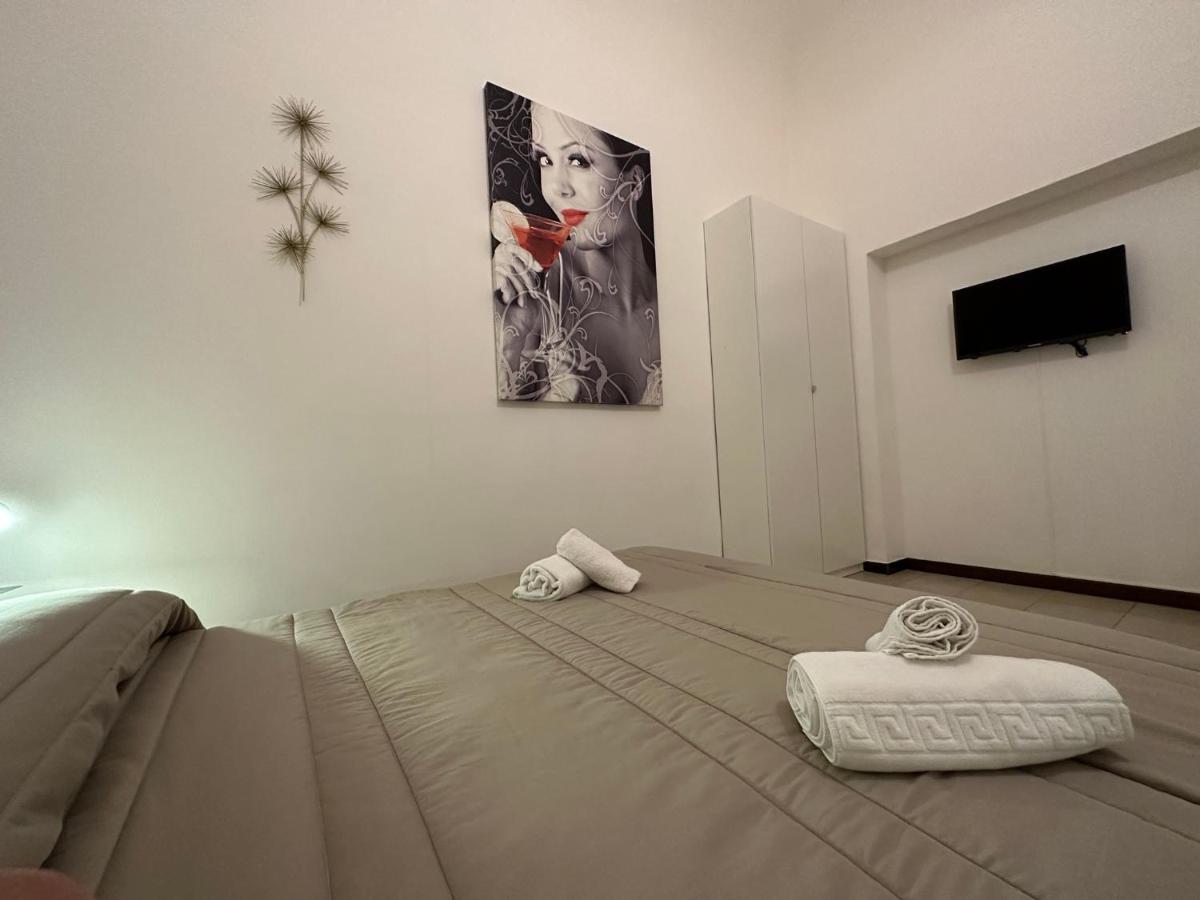Cconforthotels Appartamento Crispi Bari Luaran gambar