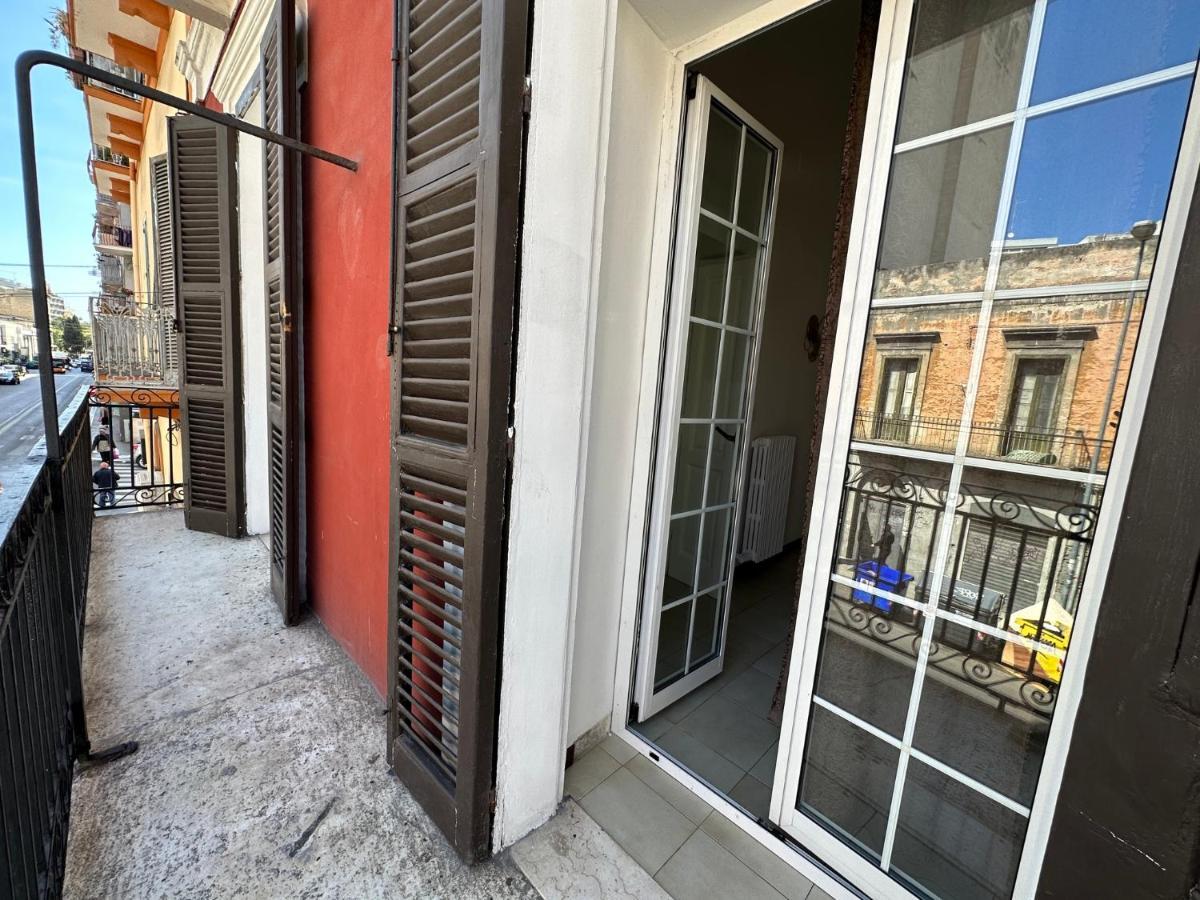 Cconforthotels Appartamento Crispi Bari Luaran gambar